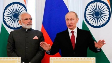 रूस से बढ़ते भारत के रिश्ते पश्चिमी देशों को खटकने लगे हैं