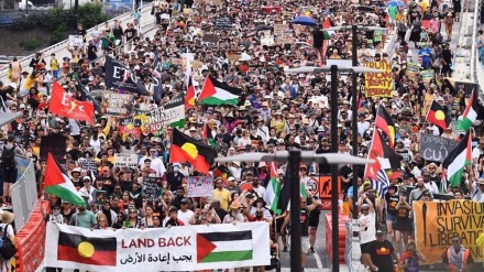 Thousands of demonstrators assemble at 'Invasion Day' rallies to oppose Australia Day