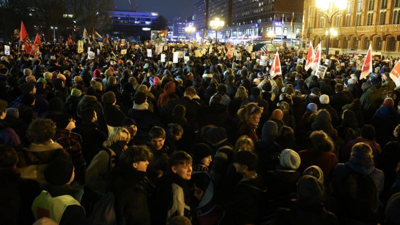 ‘Nazis out’: 250,000 Germans rage against far-right AfD's refugee policies