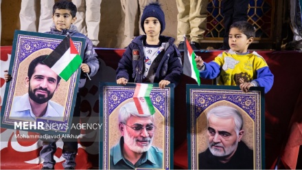 (FOTO) Tehran, si commemora il martire Soleimani - 2