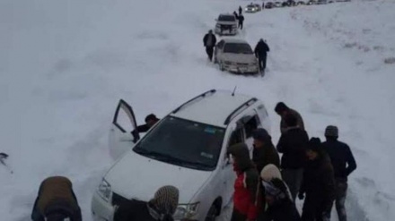 بارش برف، شاهراه کابل ـ غور را مسدود کرد