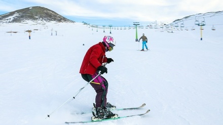 Tochal, Tuan Rumah Pecinta Olahraga Ski (1)