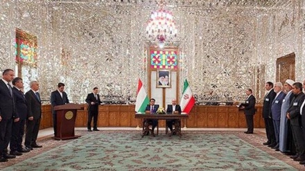 تفاهمنامه‌ همکاری‌های دوجانبه پارلمانی ایران و تاجیکستان با حضور رستم امامعلی و قالیباف