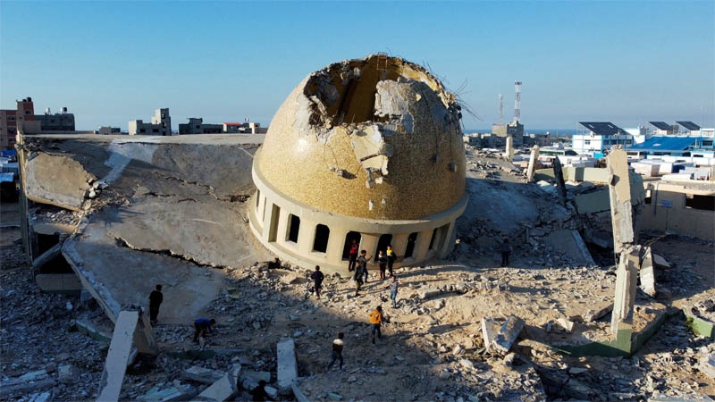Masjid di Gaza yang hancur dibom Israel