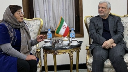 کاظمی قمی و اوتنبایوا درباره افغانستان گفتگو کردند