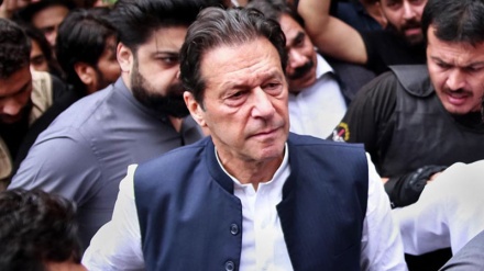 عمران خان: پاکستان باید با افغانستان روابط مناسبی داشته باشد