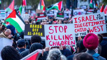 Пропалестинские протестующие сорвали выступление Байдена