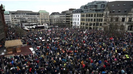 Germania, grandi manifestazioni contro l'estremismo Afd