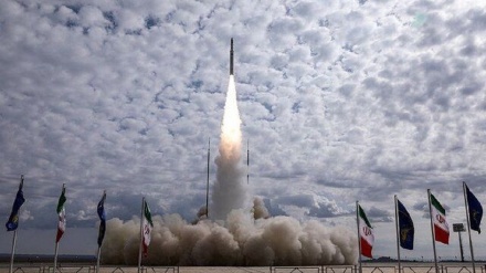 Peluncuran Satelit Soraya Buatan Iran 