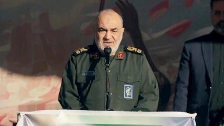 General Selami'den İslami mektebe dayalı güçlü bir İran'ın inşasına vurgu
