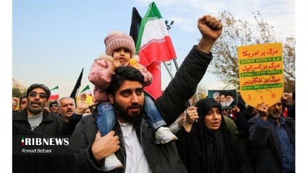 (FOTO DEL GIORNO) Tehran, corteo di sostegno al popolo di Kerman