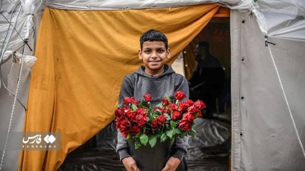 (FOTO DEL GIORNO) Qassem, ragazzo palestinese in campo profughi Rafah, sud di Gaza