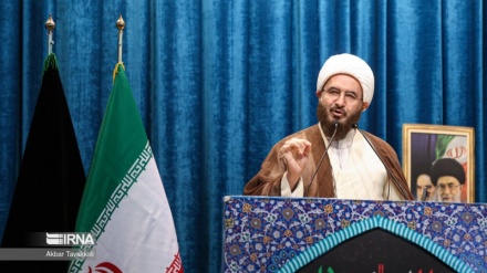 ग़ज़्ज़ा में शर्मनाक तरीक़े से ज़ायोनी शासन पराजित हो चुका हैः इमाम जुमा तेहरान