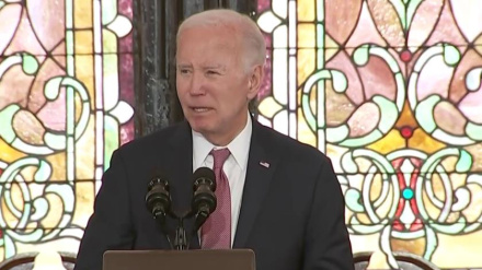 Filistin yanlısı protestocular Biden'ın konuşmasını böldü
