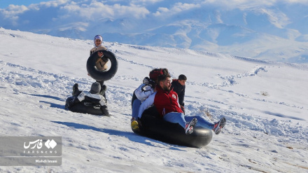 (FOTO) Azerbaijan Sharghi, divertirsi in un giorno di neve - 1