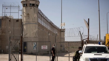 Palestinian captive recounts ordeal at 'Guantanamo-like' Israeli prisons