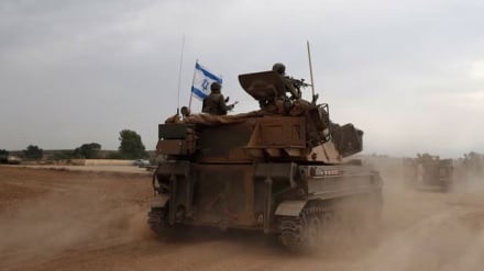 この恐るべき光景は看過できないーイスラエル軍戦車から逃げ惑うパレスチナ人ら