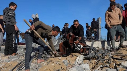 Sangue a Gaza, bombe su campo profughi, 113 palestinesi uccisi nelle ultime 24 ore 