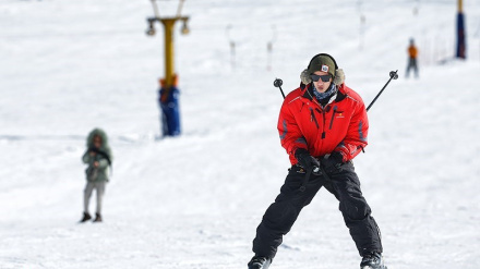 (FOTO) L'apertura delle località sciistiche in Iran - 1