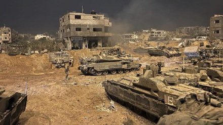 (VIDEO) Demolizione cimitero a Gaza, cadaveri schiacciati