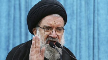  Tehroni cımə nımoji xətib:DAİŞ çı Amerkə və seonist rejimi nışonəy