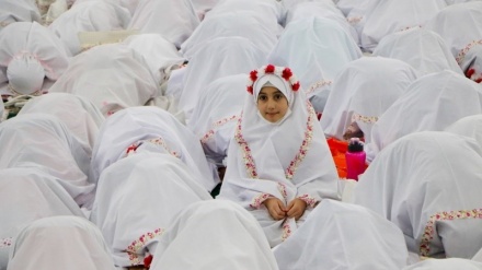 Dı həzo kinə şoqirdon bə həddı-buluği rəsey