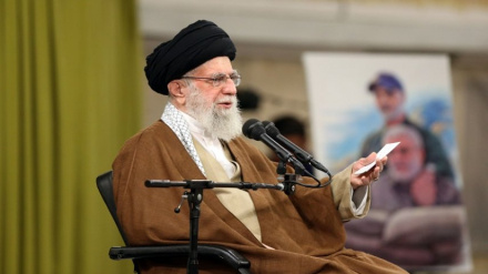 מנהיג המהפכה : עזה היום היא הגבולות והדופק של העולם האסלאמי