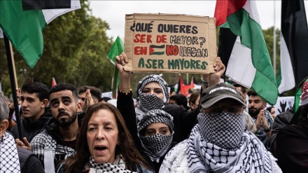 西班牙数万巴勒斯坦支持者举行示威活动反对犹太复国主义政权