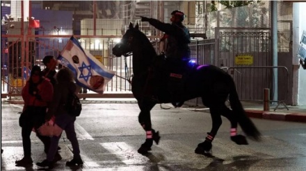 Territori occupati, nuova protesta anti regime, arresti