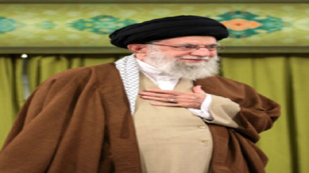 دیدار مداحان اهل‌بیت علیهم‌السلام با مقام معظم رهبری