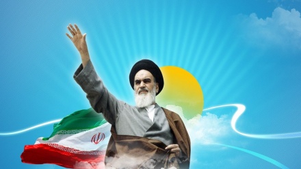 Tarehe 12 Bahman, kumbukumbu ya kurejea Iran Imam Khomeini; kuanza Alfajiri Kumi