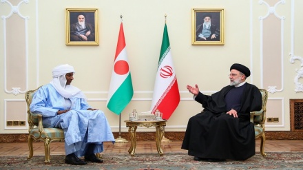 Iran, Raisi: “Nessuno ostacolo allo sviluppo delle relazioni con Niger