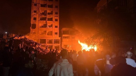 Gaza, Israele fa strage in campo profughi, da parte Usa solo parole