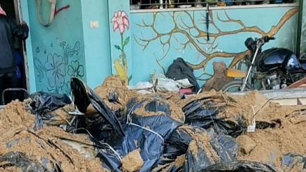 Gazze'nin kuzeyinde bir çöplükte plastik kelepçeli 30 ceset bulundu