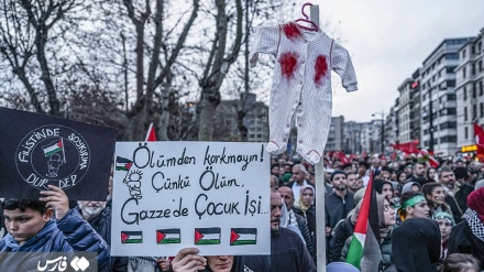 Protestë anti-amerikane në Stamboll