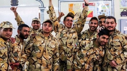Iran, esonero dal servizio militare i soggetti di età superiore ai 35 anni con due figli