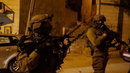 Tentara Rezim Zionis Serang Tepi Barat