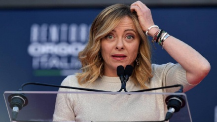 Italia, cala popolarità del governo, scende gradimento per Meloni