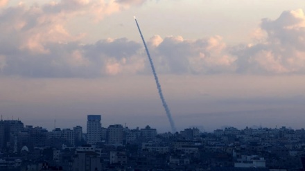 Puluhan Roket Ditembakkan dari Gaza Menuju Israel