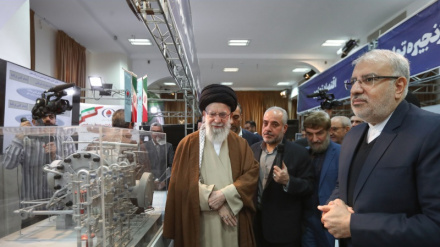 Верховный лидер революции посетил выставку отечественного производственного потенциала 