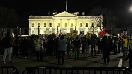 示威游行活动在白宫前举行抗议美国和英国打击也门