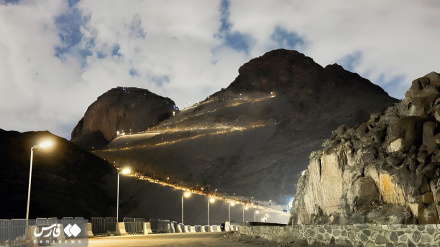 (FOTO) La Mecca, la preghiera sul Jabal al-Nur - 1