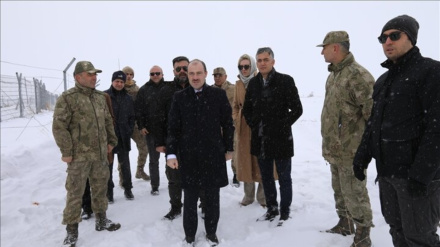 Жители Ван в Турции приветствовали открытие нового ирано-турецкого пограничного перехода