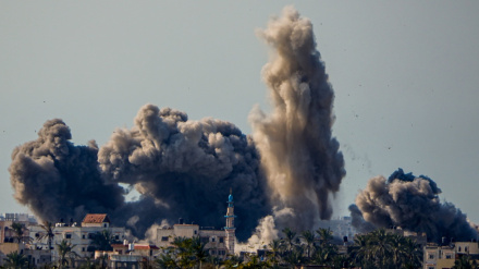 Israeli airstrikes martyr over 100 Palestinians in Gaza Strip city of Rafah