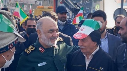 Jutaan Warga Iran Ramaikan Pawai Kemenangan  Revolusi Islam ke-45