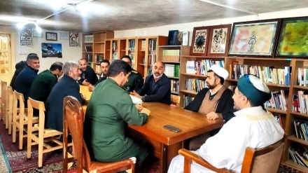 Nəmin şəhri Sepah nımoyəndəti məsul: de bə vıjnımoni nez bıey dışmeni hiyləon vey bəbe