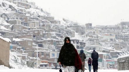 شادی برف بر سیمای افغانستان و خانه‌هایی که گرم نیست