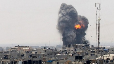 Gaza, missile israeliano colpisce casa nel centro, almeno 24 martiri palestinesi