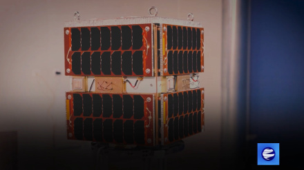 Иран успешно запустил на орбиту три отечественных спутника