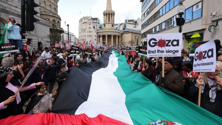 London protesters call PM Sunak war criminal over Israel support 